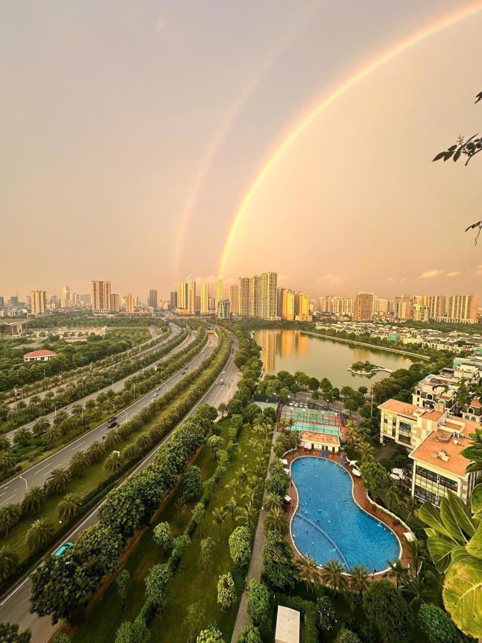 Rosee House -Luxury Apartment In Vinhomes Greenbay Hanoi Buitenkant foto